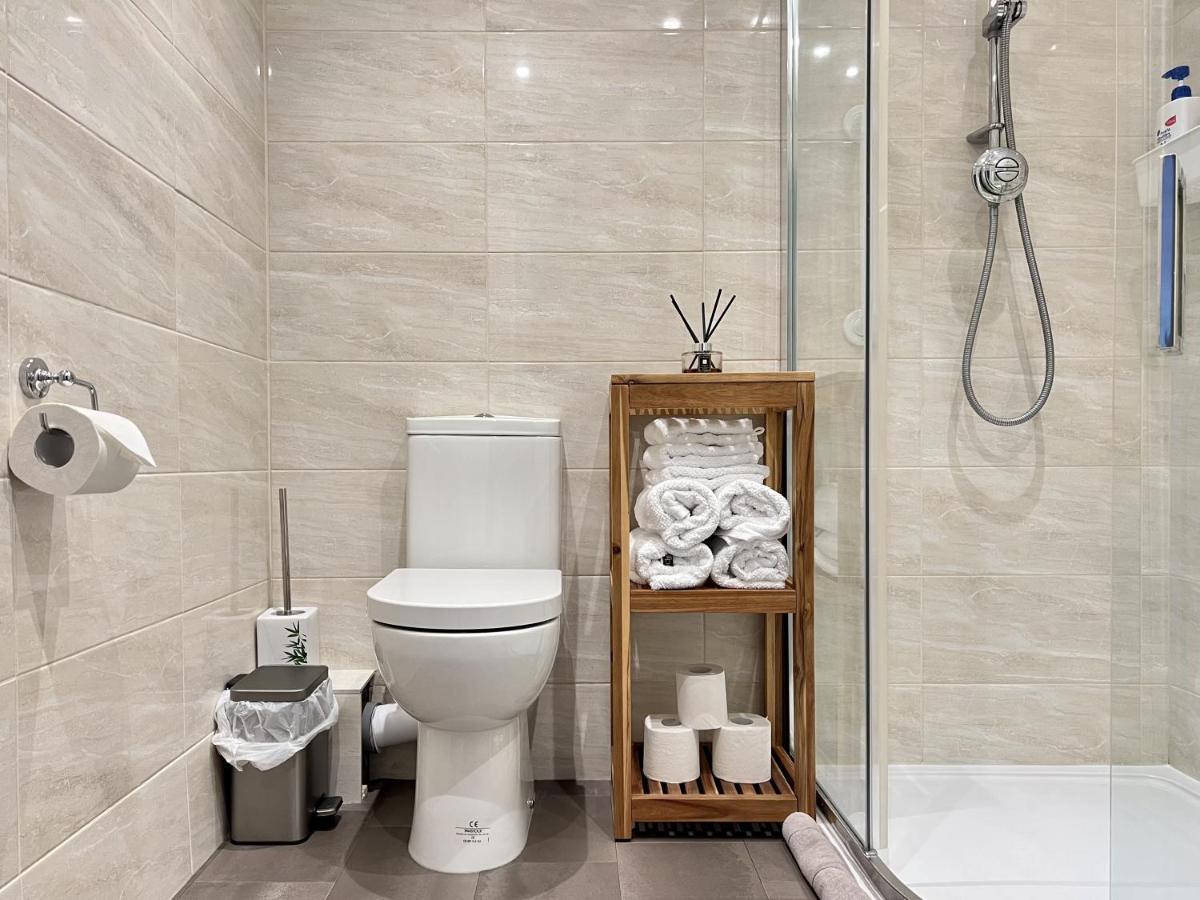 Modern 2 Bed Townhouse Just Outside City Walls With Free Private Parking York Exterior foto